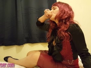 MILF Mom Teaches 'Birds & The Bees' POV