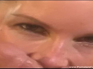 Blonde Porn Babe Does Her Job