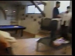 SCAMBISTI ITALIANI IN MASCHERINA CON MOGLI