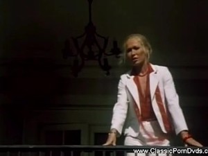 Outdoor Pool LesbiaLovers